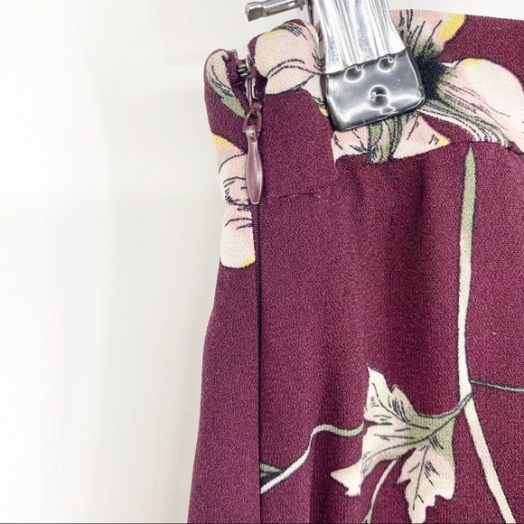 Lauren Conrad Runway Floral gaucho Cropped pants 8 - Picture 7 of 9